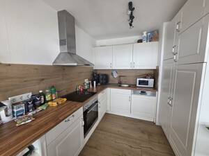 Idyllisch wohnen im Mainviertel - Charmante Split-level Wohnung mit EBK, 2 Balkone, KFZ-Stellplatz – 97082 Würzburg – Vorschaubild 2