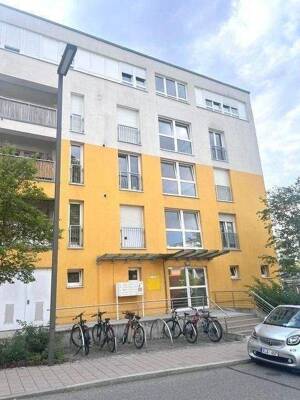 Seniorengerechte 2½-Zimmerwohnung mit gr. Loggia