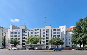 Vermietete, 2-Zimmer-Wohnung mit Westloggia und Fahrstuhl nur 300 Meter vom Kudamm! – 10629 Berlin – Vorschaubild 9