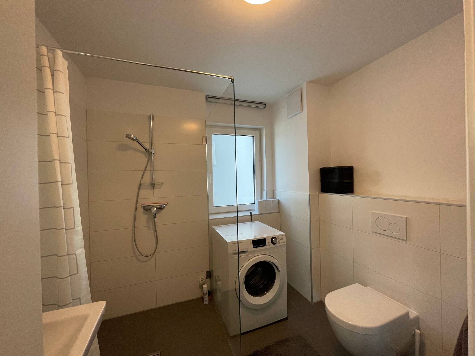 BESTE ZENTRALE LAGE: möblierte 1-Zimmer-Whg mit schönem unverbautem Blick in den Luitpoldpark inkl. Westbalkon – München – Vorschaubild 4