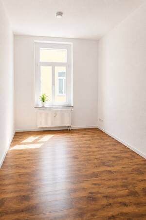 Große und helle, 4-Zimmer-Wohnung, Halberstädter Straße – 39112 Magdeburg – Vorschaubild 4