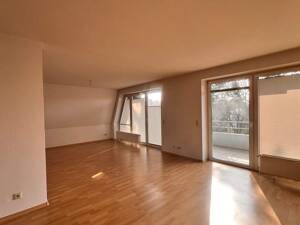 Schöne Dachgeschosswohnung nah Speckenbüttler Park – 27580 Bremerhaven – Vorschaubild 3