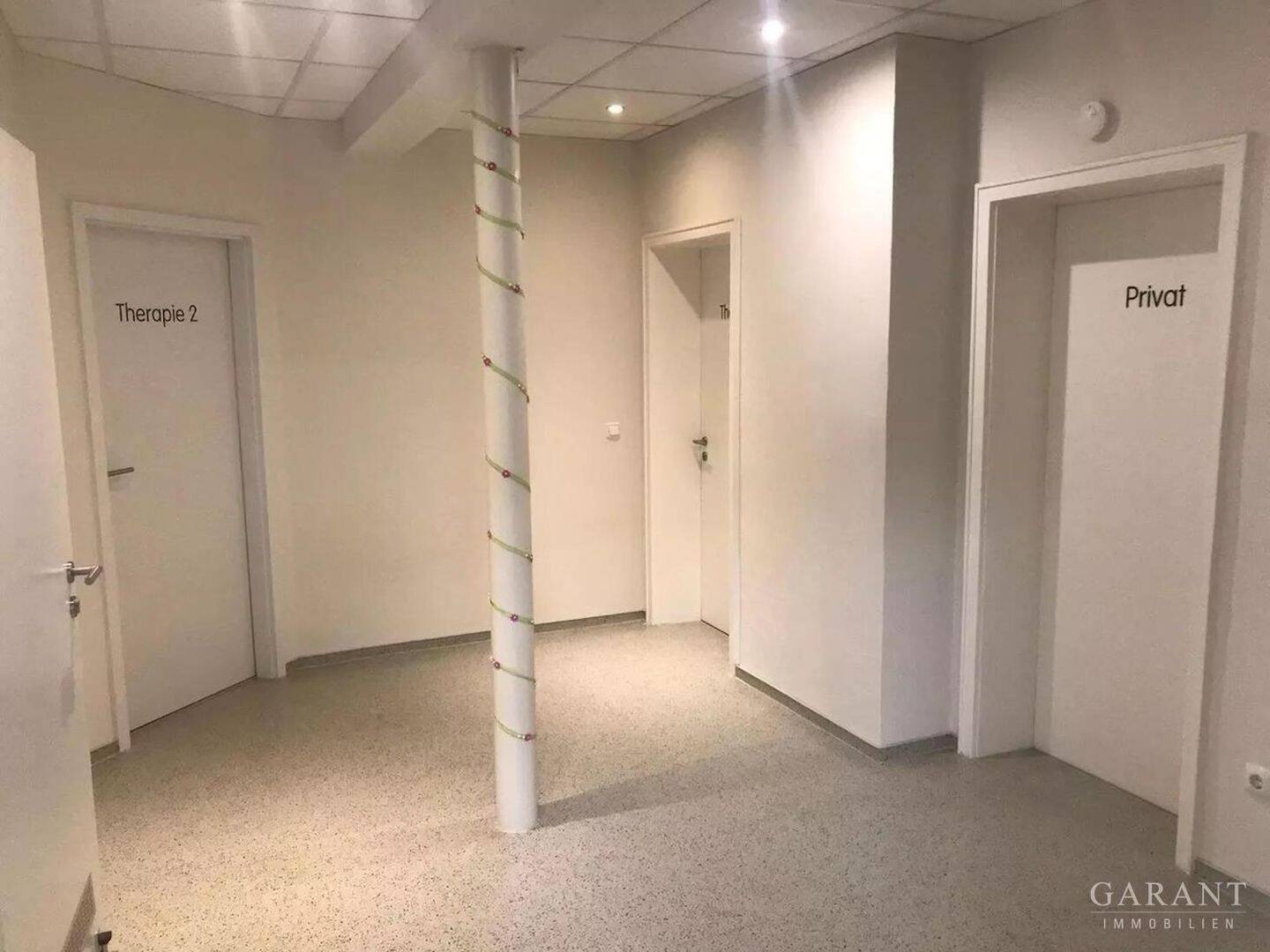 Ein Haus, viele Möglichkeiten - Wohnen, Arbeiten und Kapitalanlage unter einem Dach – Trostberg – Vorschaubild 2