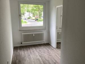 Individuelle 3-Zimmer-Wohnung mit Einbauküche in grüner Wohnlage – 34132 Kassel – Vorschaubild 8