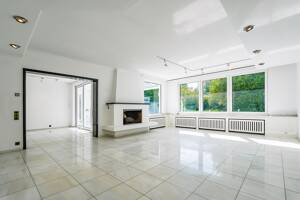 Bungalow im Dichterviertel - Stockum mit uneinsehbarem Garten und Swimmingpool im Haus – 40474 Düsseldorf – Vorschaubild 7