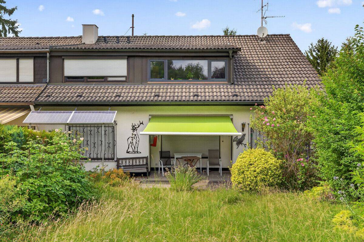Attraktives 2-Familienhaus in Toplage von Karlsruhe-Grötzingen