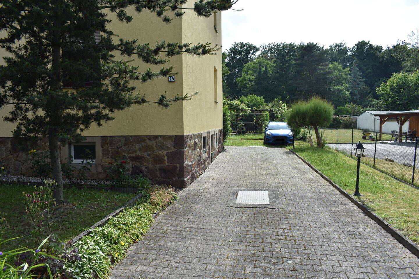 Ihr neues Zuhause für Generationen. Großzügiges Zweifamilienhaus in Grimma – Grimma – Vorschaubild 3