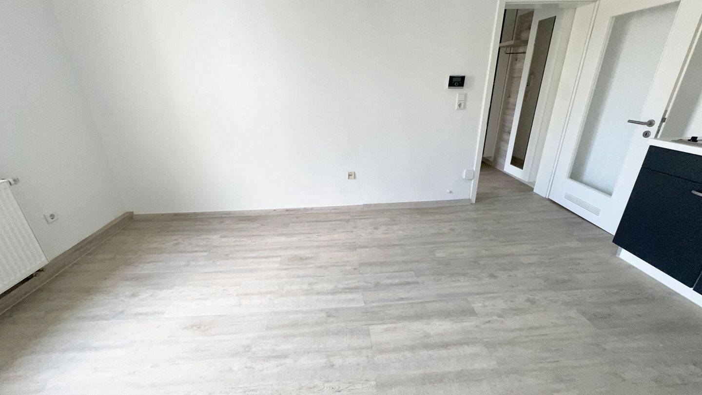 Sehr gepflegte und moderne 1 1/2 Zimmer-Wohnung in ruhiger zentraler Lage – Nürnberg – Vorschaubild 3