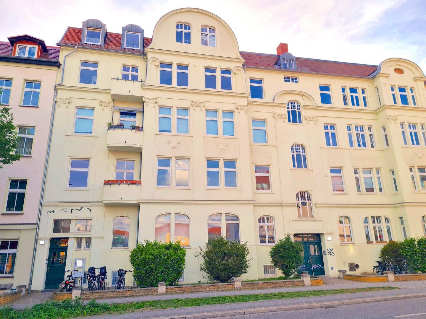 Auch für Eigennutzer! Große helle Räume, Vollbad & Balkon