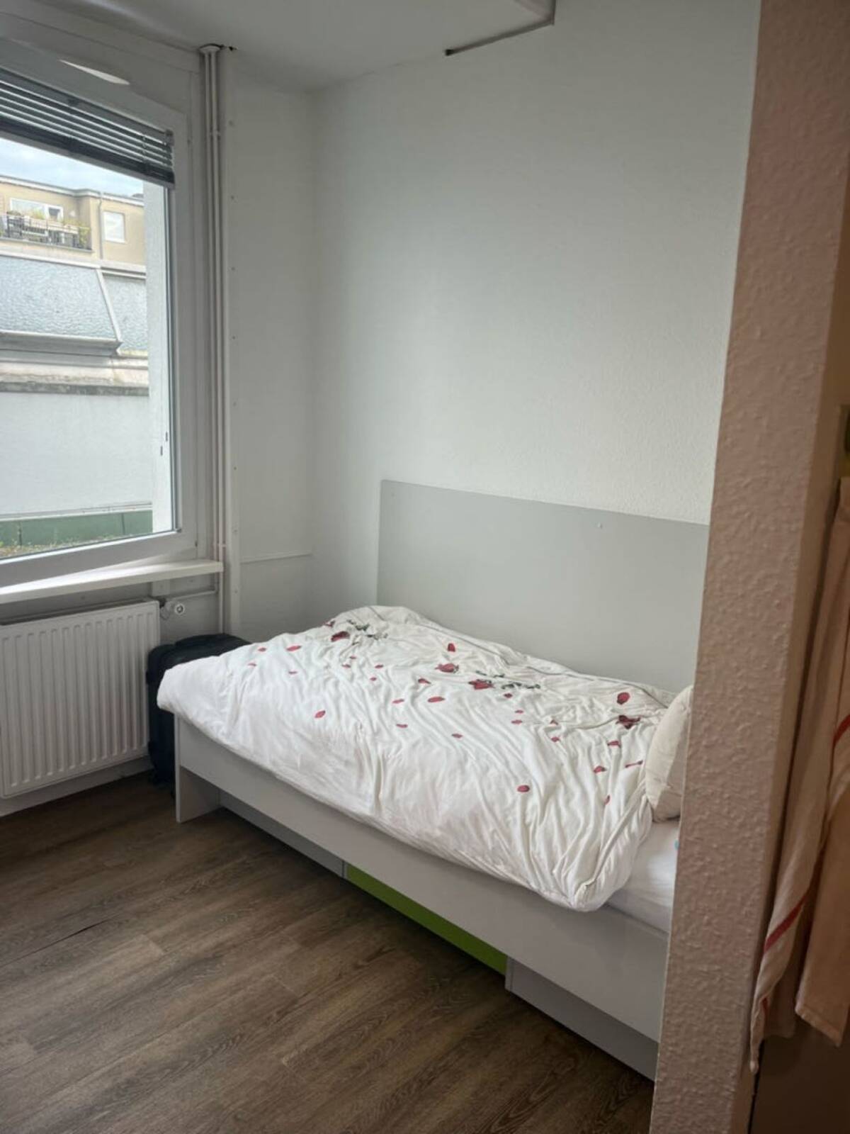 Wohnheimzimmer zur miete in der Innenstadt – 38100 Braunschweig – Bild 1 von 5