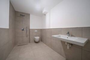 Neubau - Wohntraum mit 163 m² auf zwei Ebenen mit Garten und TG Stellplatz - KFW 55 – 22393 Hamburg – Vorschaubild 4