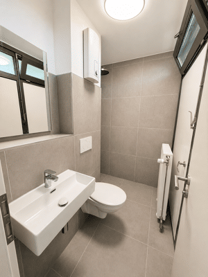 OHNE Maklergebühr!!! Modern kernsanierte 1-Zimmer-Wohnung in begehrter Wohnanlage – 91056 Erlangen – Vorschaubild 3
