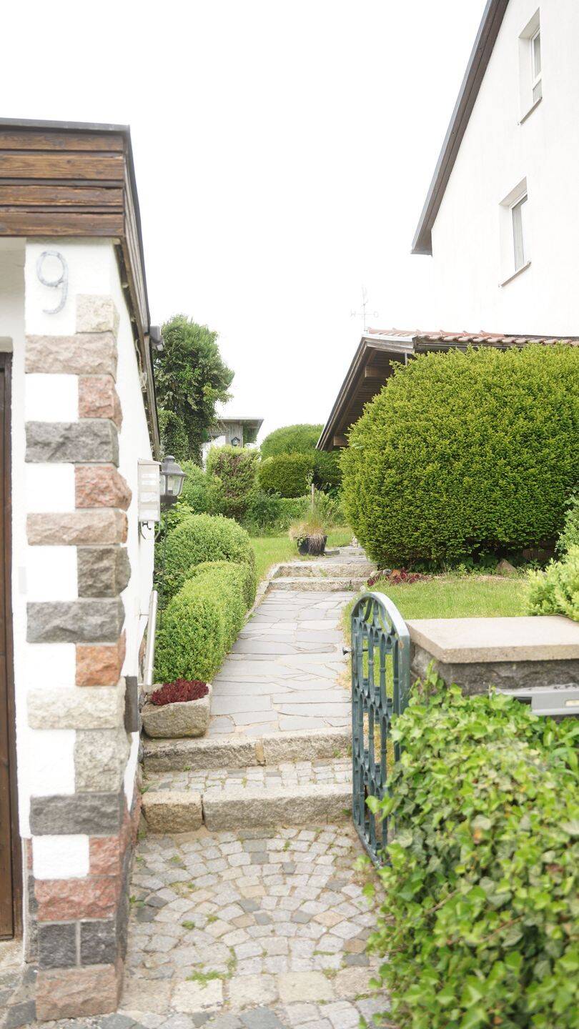 Freistehendes 2-Familienhaus in ruhiger Lage – perfekt für Eigennutzer mit Mieteinnahmen – Konradsreuth – Vorschaubild 6