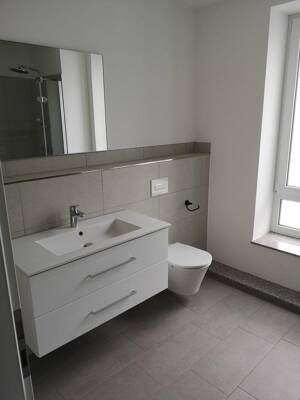 Schöne 3 Raum Wohnung mit Wohnküche, Fußbodenheizung ,Balkon und Aufzug – 39112 Magdeburg – Vorschaubild 4