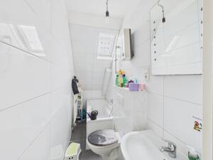 Mehrfamilienhaus mit 7 Wohnungen & teilbarer Maisonette – 51069 Köln – Vorschaubild 7