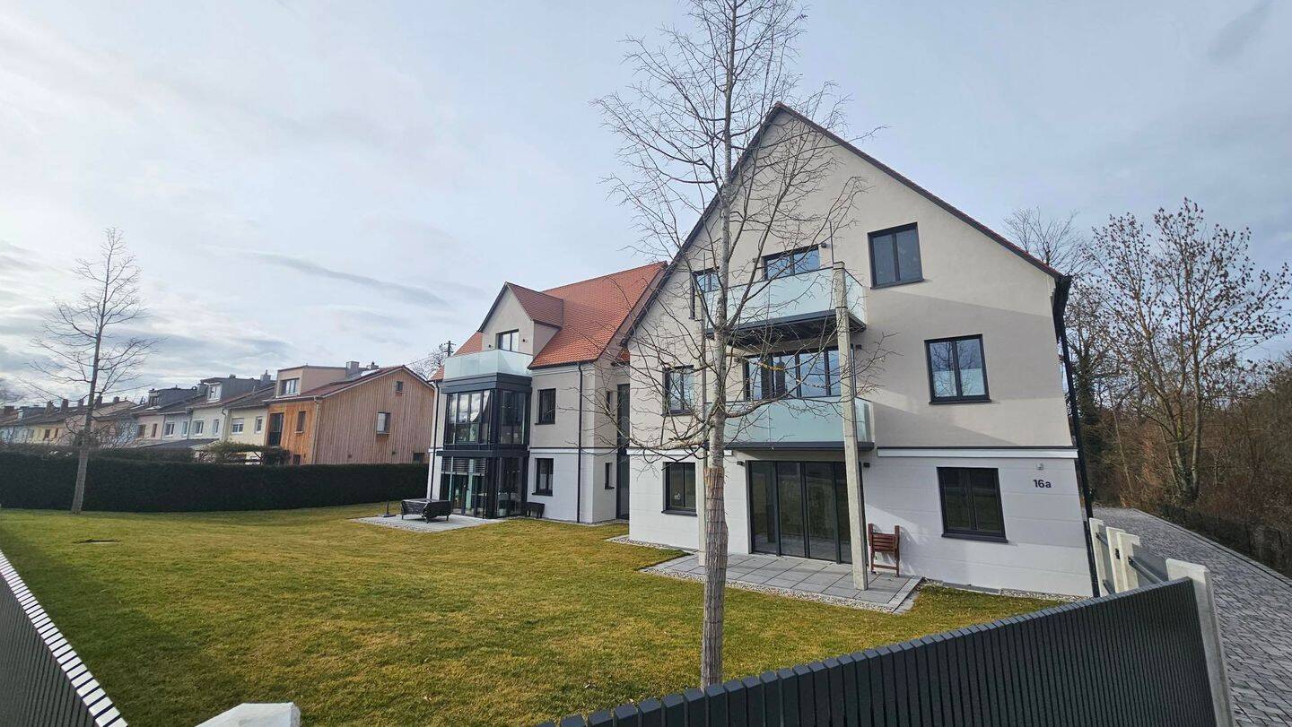 Neuwertige 3 Zimmer Wohnung mit Einbauküche und Terrasse in Nördlingen zu vermieten