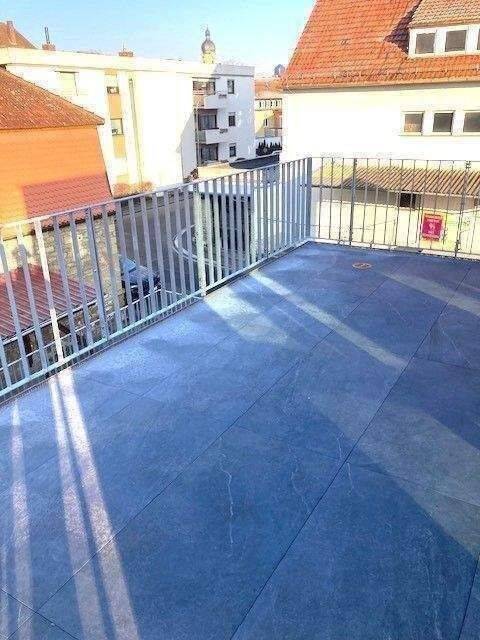 Exklusives Penthouse inkl. Stellplatz – Würzburg – Vorschaubild 6