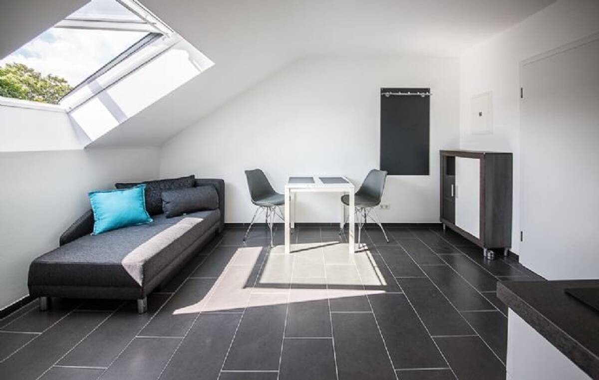 komfortables Apartment in Stuttgart-Hofen - WOHNEN AUF ZEIT – 70378 Stuttgart – Bild 1 von 5