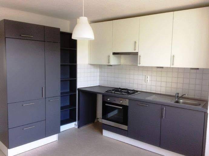 Trier-Zentrum im 2. Obergeschoss (ohne Aufzug) / 3 ZKB-Wohnung / Einbauküche / Überdachter Balkon – Trier – Vorschaubild 2