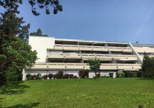 Grüne Aussichten: Großzügige 4 Zimmer mit Sonnenbalkon