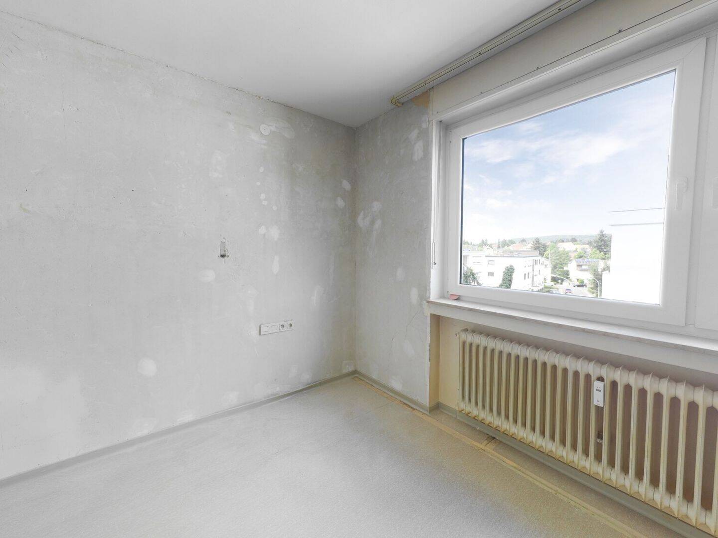 Am Steinhübel in bester Lage, Renovieren und einziehen! – Saarbrücken – Vorschaubild 9