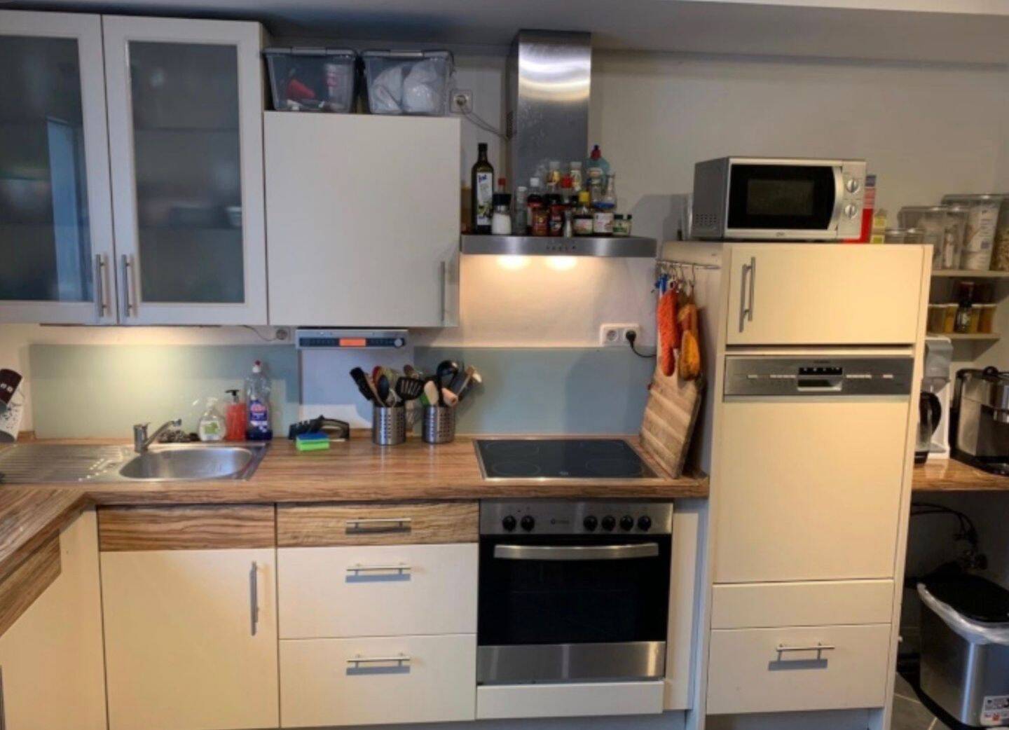 Top renovierte 3-ZW WG geeignet Nähe Hauptbahnhof ab 1.6. 3 Schlafzimmer – Nürnberg – Vorschaubild 3