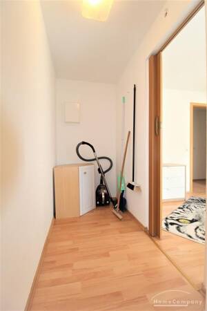 20877 HomeCompany Dresden Möbliert/Furnished 2-Zimmer Dachgeschosswohnung in Dresden-Dölzschen max. 2 Personen – 1187 Dresden – Vorschaubild 5