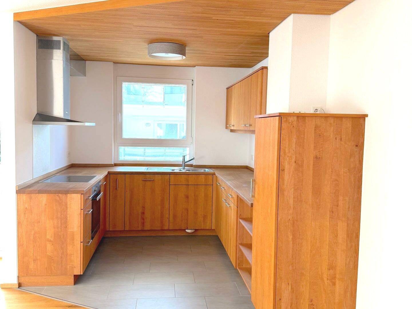 Exklusive 4-Zimmer Wohnung mit EBK + TG-Stpl. im Freiburg Osten – Freiburg im Breisgau – Vorschaubild 8