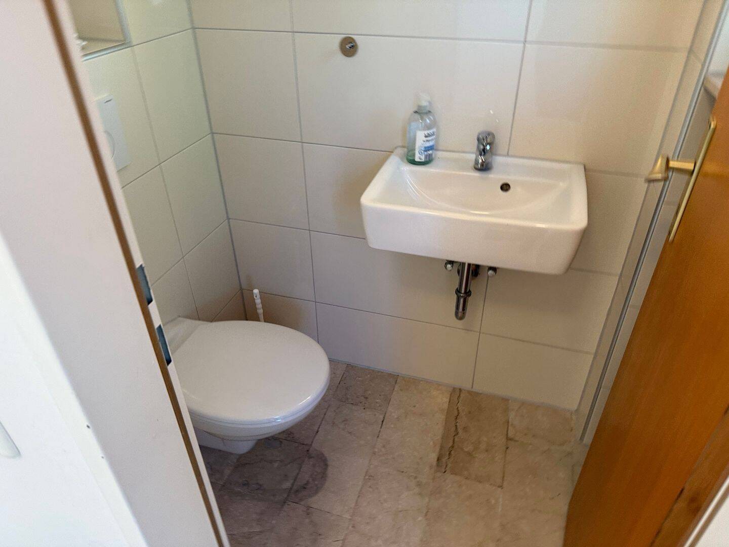 RENOVIERTE DOPPELHAUSHÄLFTE IN MAINZ-LERCHENBERG MIT 5 SCHLAFZIMMERN – Mainz – Vorschaubild 6