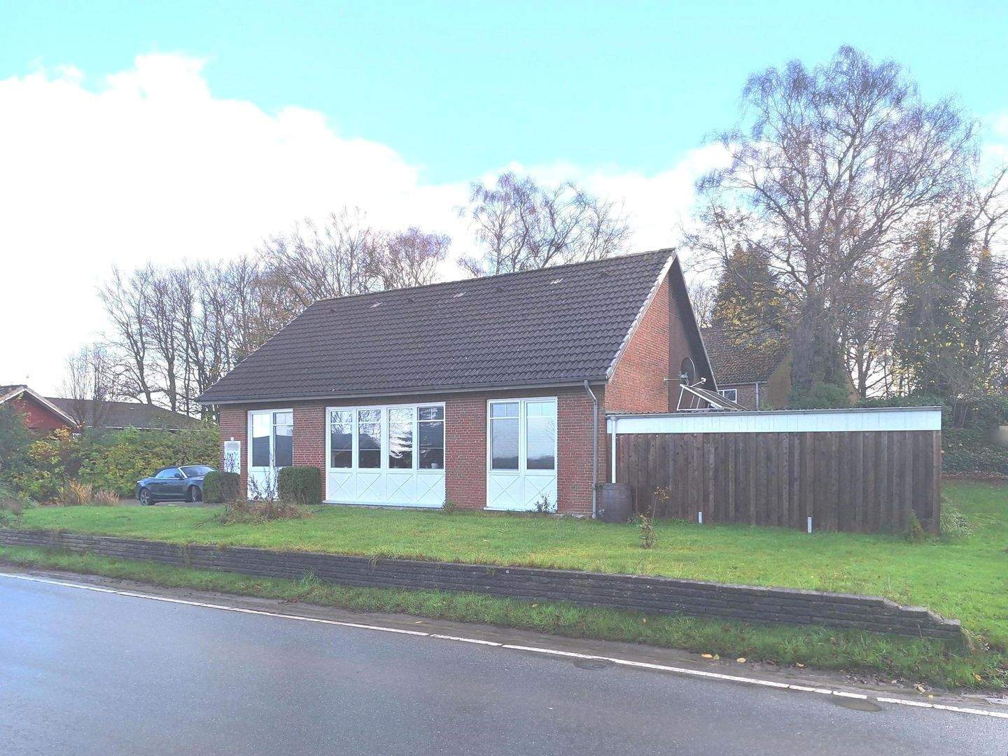 Stilvolles Einfamilienhaus in Ostseenähe – Steinbergkirche – Bild 1 von 9