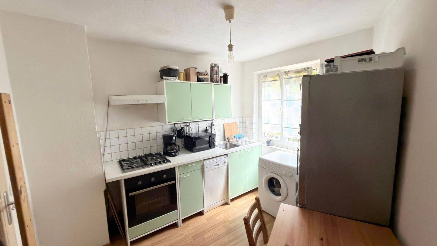 Nähe Gugelstrasse ! Hübsche, helle 2-ZW, 50 m², EBK gegen kl. Ablöse,1.OG ohne Aufzug – Nürnberg – Vorschaubild 5