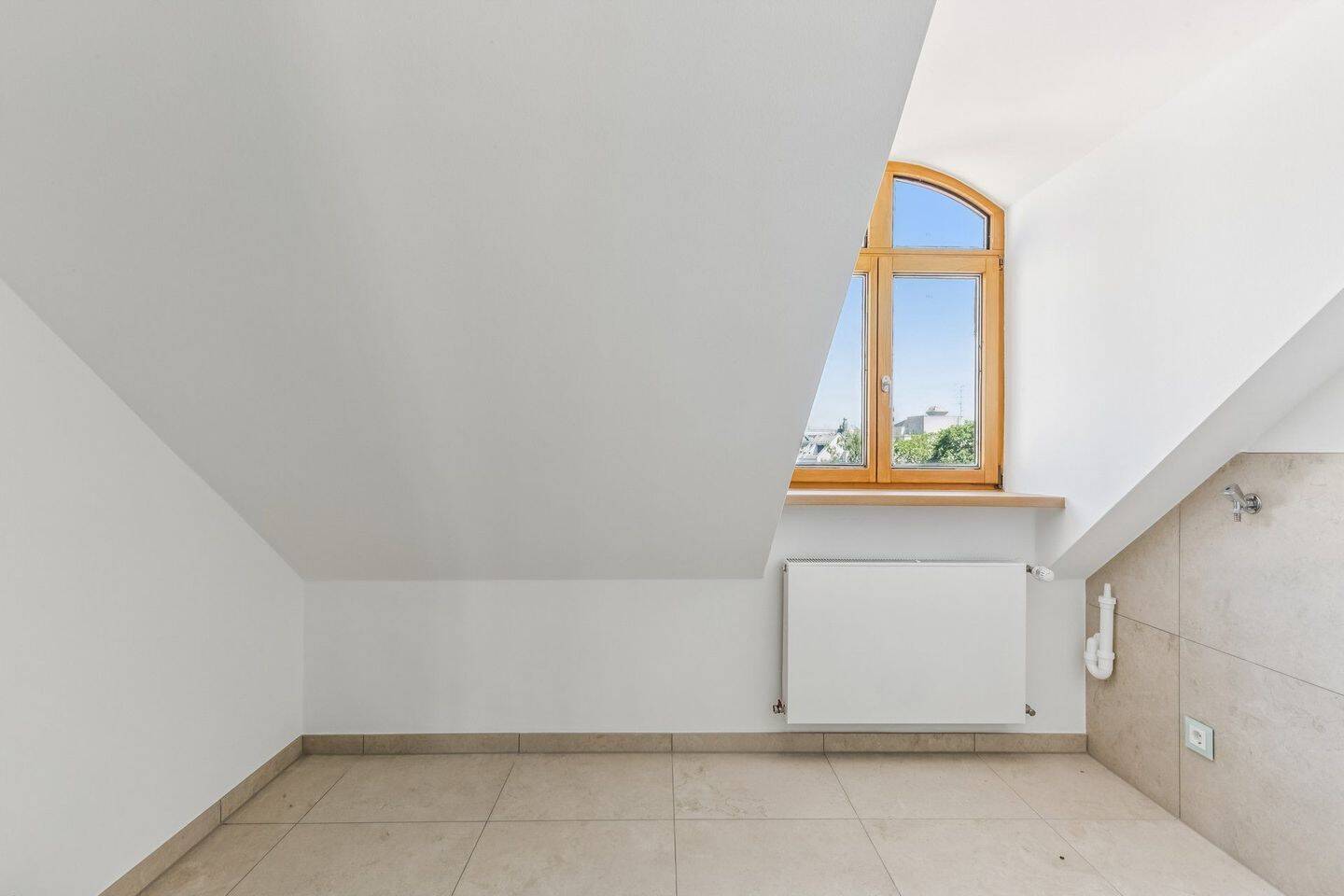 Lichtdurchflutetes Dachgeschossjuwel im Herzen der Maxvorstadt – München – Vorschaubild 9
