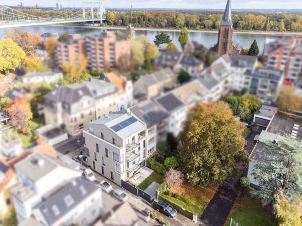 Haus in 50996 Köln / Rodenkirchen mit 320 m² kaufen