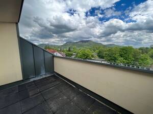 #modernes Zimmer, in toller WG Wohnung #Balkon #2 Bäder #Fahrstuhl #Fahrradraum – 7745 Jena – Vorschaubild 9