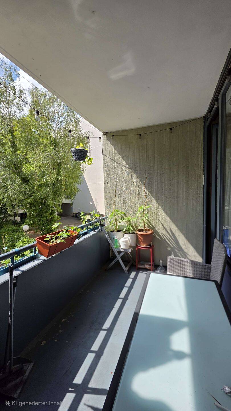 Vermietete 3-Zimmer-Wohnung mit Westloggia und Fahrstuhl nur 300 Meter vom Kudamm! – Berlin – Vorschaubild 4
