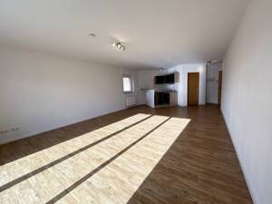 Große und helle 1-Zimmer-Wohnung im 2. Obergeschoss, mit Küchenzeile, Balkon & Stellplatz – 33102 Paderborn – Vorschaubild 9