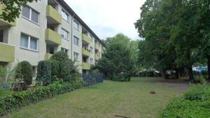 Bonn Alt-Tannenbusch. vermietete 4 ZKB mit Balkon - provisionsfrei! – Hohe Str. 38 a, 53119 Bonn – Vorschaubild 4