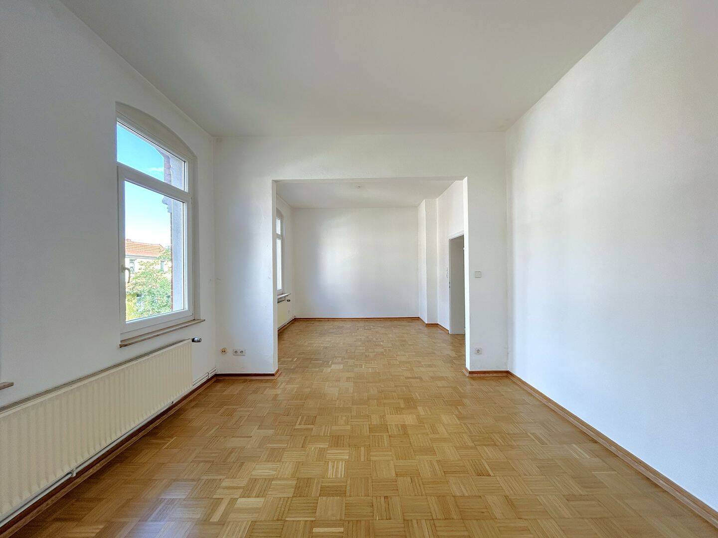 Größzügige 4 Zimmerwohnung mit Charakter | Auf der Limmerstraße