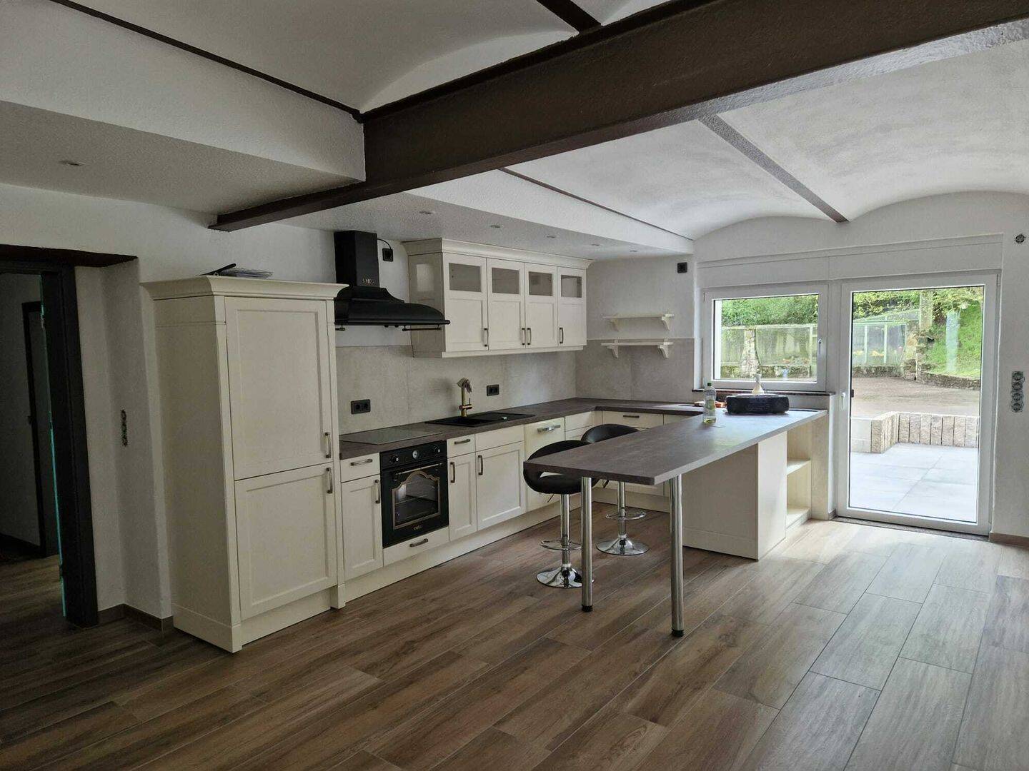 Idyllisches Anwesen mit großzügigem Grundstück, Wohnhaus und vielseitigem Scheunengebäude. – Gelsenkirchen – Bild 1 von 4