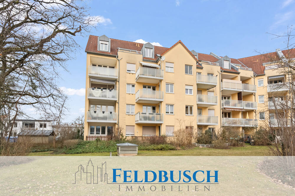 Wohnen mit Komfort! Großzügige 3-Zimmer-Wohnung im Hochparterre mit Einbauküche und sonniger Terr