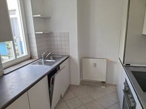 lichtdurchflutete 2 Raumwohnung mit EBK und Balkon – 9126 Chemnitz – Vorschaubild 3