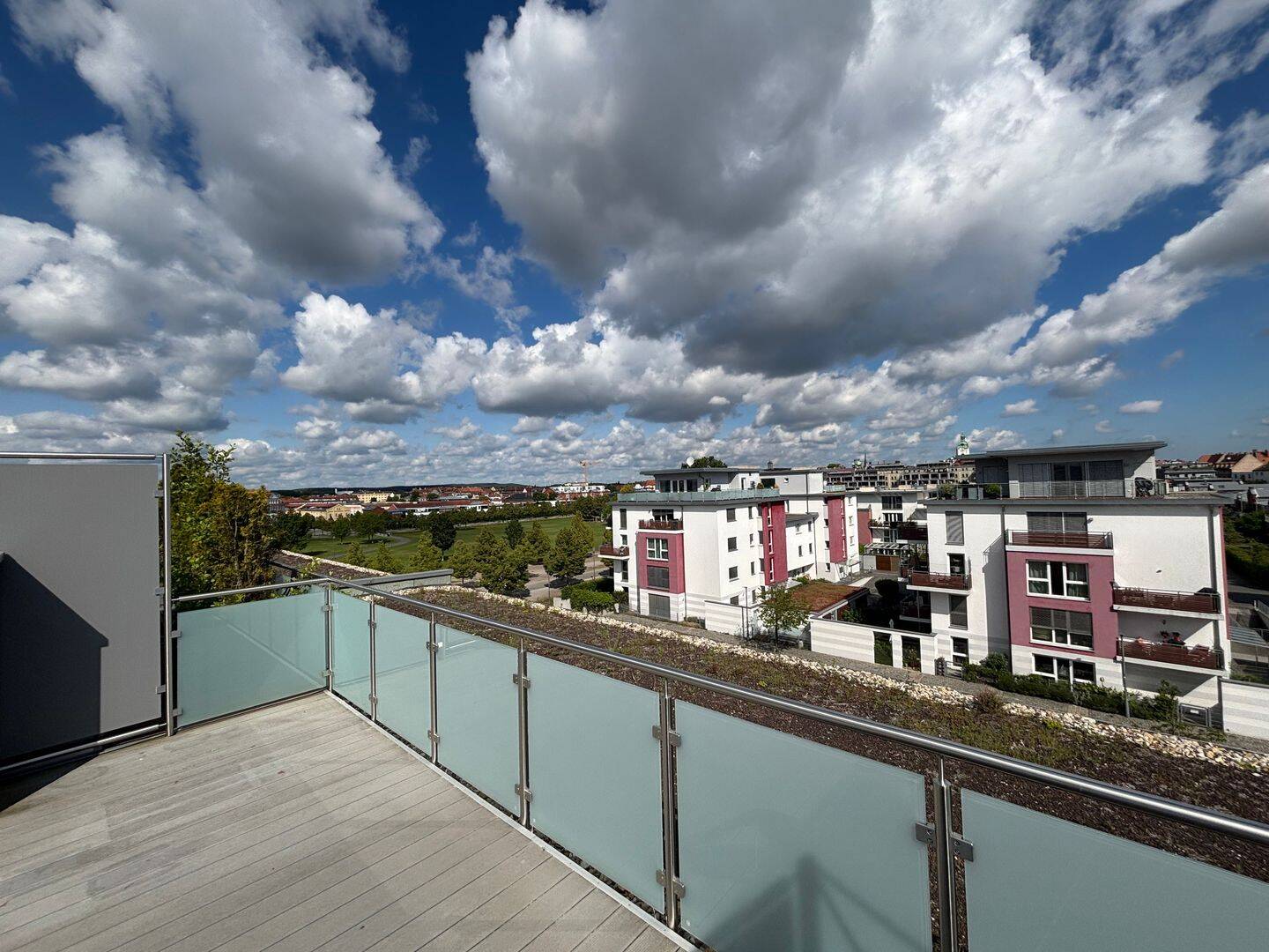 Stilvolle Penthaus-Wohnung mit traumhafter Dachterrasse und besonderem Charme in Fürth! – Fürth – Vorschaubild 2