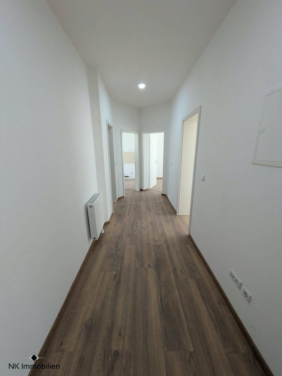 ++ großer Balkon mit Ausblick ins Grüne! - wunderschöne 3-Raum Wohnung mit Tageslichtbad ++ – Chemnitz – Vorschaubild 4