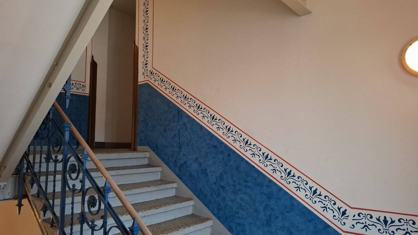 schöne helle Dachgeschosswohnung mit Einbauküche – Chemnitz – Vorschaubild 5