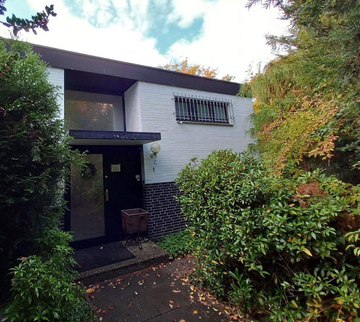 Stilvoller Bungalow (6Zimmer) 157 m² Wohnfläche | Wintergarten | Garage | ruhige Lage – Hamburg – Bild 1 von 9