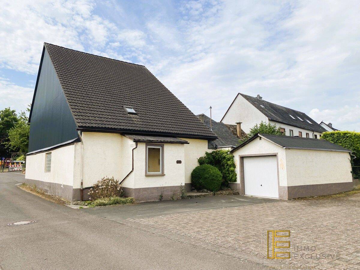 Ursprüngliches Einfamilienhaus umgebaut zum Zweifamilienhaus - Achtung Wohnrecht eingetragen – Gerach – Vorschaubild 2
