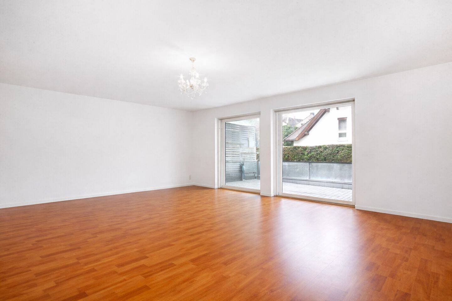Gartenwohnung mit Souterrain und Terrasse, begehrte Lage am Nymphenburger Kanal – München – Vorschaubild 4