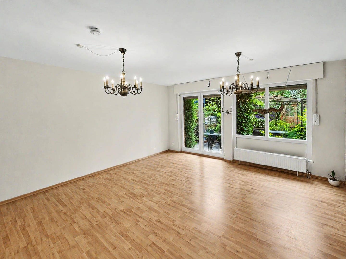 Familienfreundliches Reihenhaus mit Carport in Düsseldorf-Lichtenbroich – Düsseldorf – Vorschaubild 4