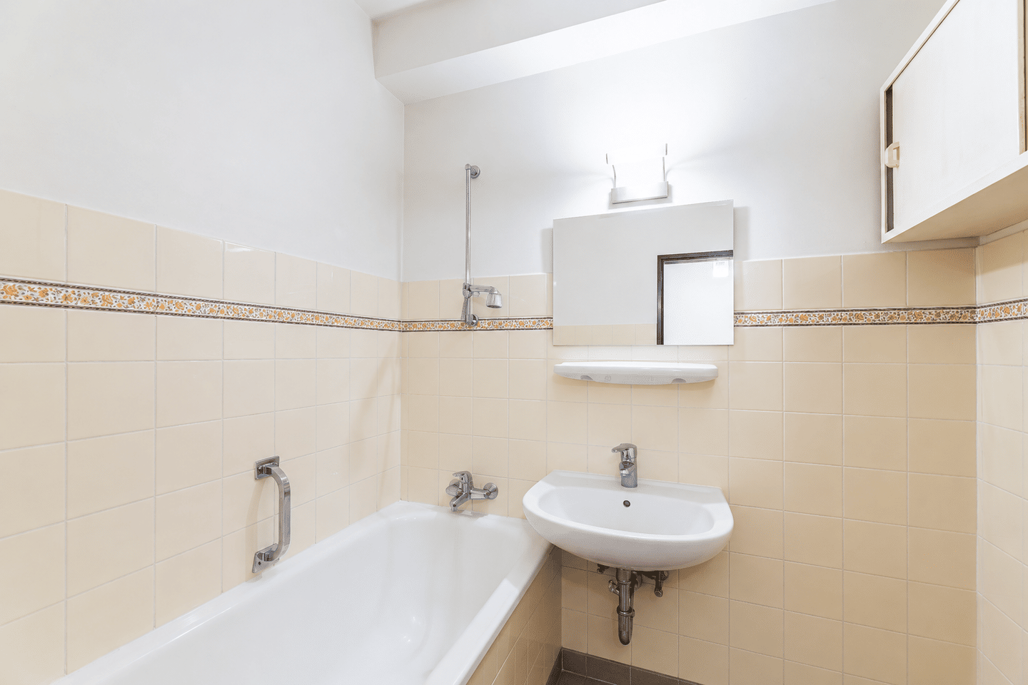 HEGERICH: Wohnkomfort mit Potenzial - 4-Zimmer-Wohnung in beliebter Lage beim Tiergarten Nürnberg – Nürnberg – Vorschaubild 7