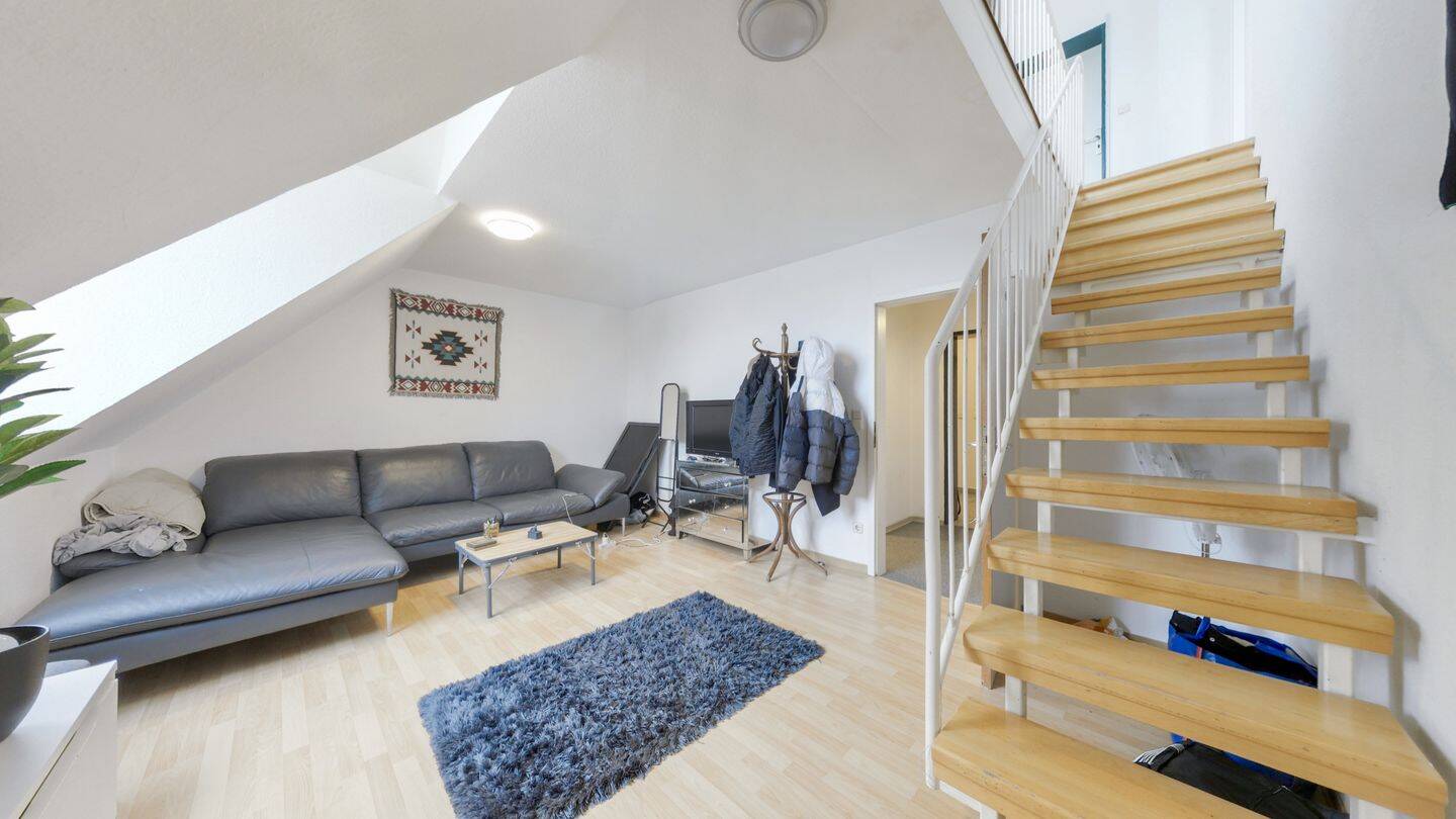 !!! Vermietete 2-Zimmer-Maisonette-Wohnung mit 4,6 % Rendite im Herzen der Südstadt von Fürth inklusive TG !!!